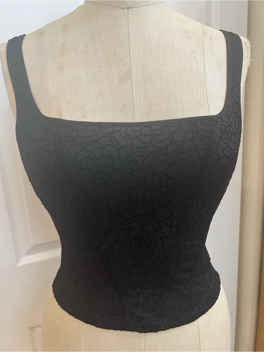 Vogue Black Floral Hollister lace cami. Bustier size M